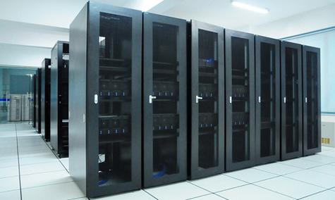 多臺服務(wù)器協(xié)同 構(gòu)建高效數(shù)據(jù)處理與存儲(chǔ)支持服務(wù)